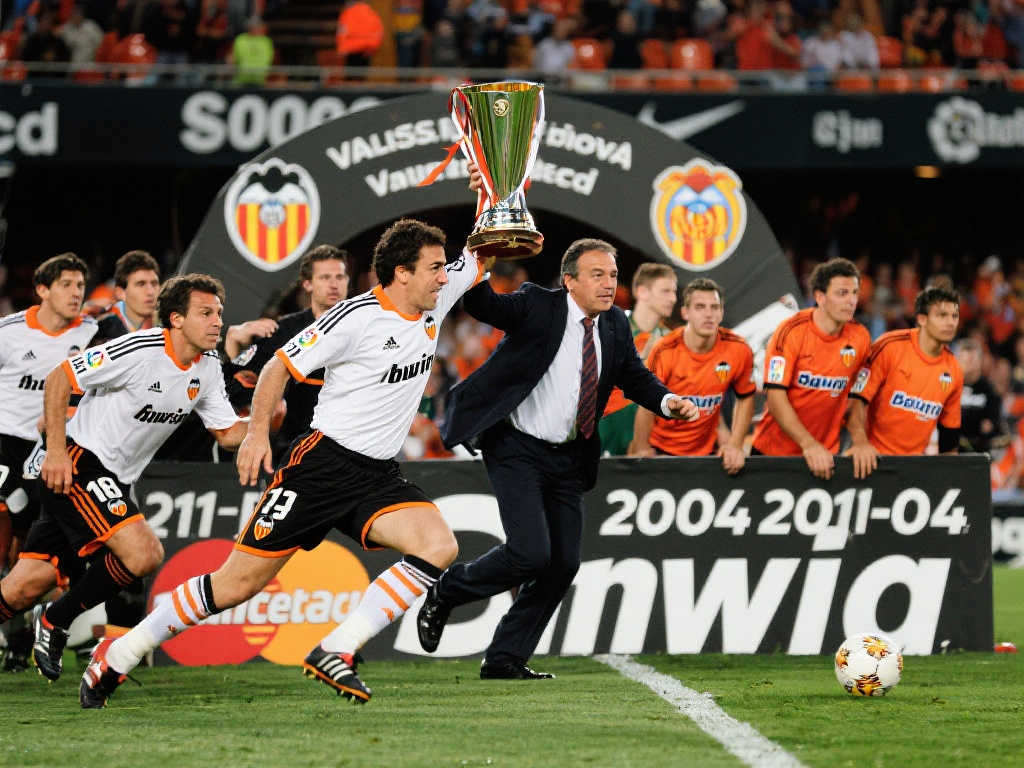 帮助球队取 帮助球队取