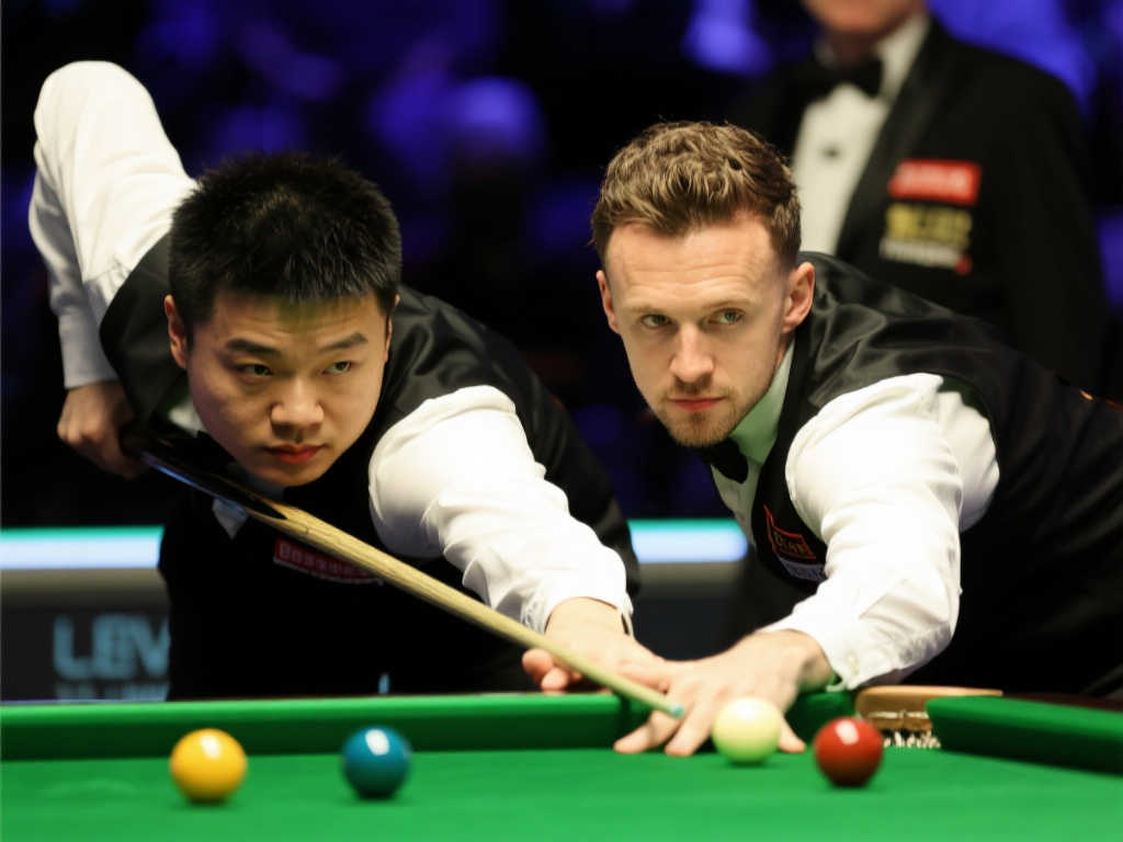 反觀英格蘭 反觀英格蘭