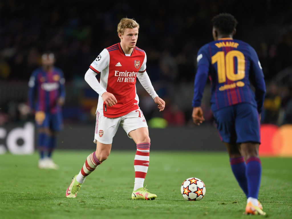 他用自己的 他用自己的